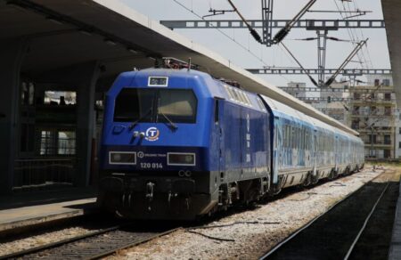hellenic-train-terastia-talaiporia-gia-ekatontades-epivates-toy-intercity-pros-thessaloniki-logo-vlavis-695814