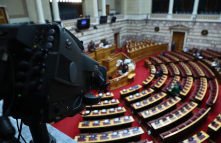 ta-ton-diadromon-oi-prasines-meteggrafes-i-xechasiara-koyntoyra-i-chameni-eykairia-toy-syriza-700762
