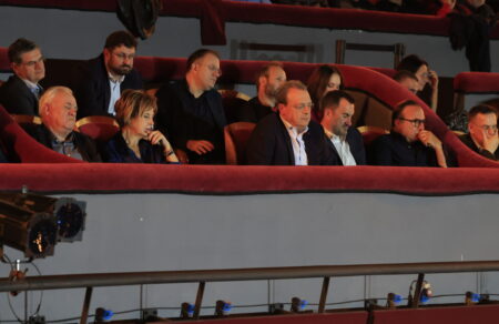 aristera-i-skia-toy-tsipra-pano-apo-syriza-kai-nea-aristera-695897