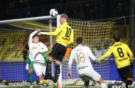 super-league-mploko-toy-ari-sti-aek-me-to-teliko-1-1-na-ti-richnei-ap-tin-koryfi-710883