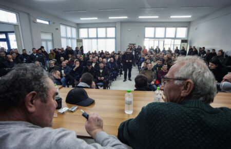 agrotes-nai-ston-dialogo-me-mitsotaki-ti-apofasistike-gia-syllalitirio-stin-athina-711781