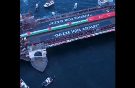 konstantinoypoli-ogkodis-poreia-stirixis-stoys-palaistinioys-den-tha-meinoyme-siopiloi-vinteo-707136