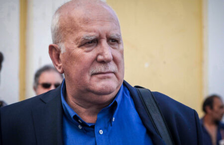 giorgos-papadakis-o-politikos-kosmos-apochaireta-ton-dimosiografo-707957