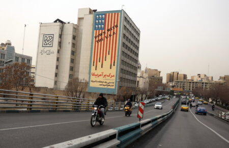 kris-chetzes-i-aytoktoniki-trela-toy-polemoy-me-to-iran-715236