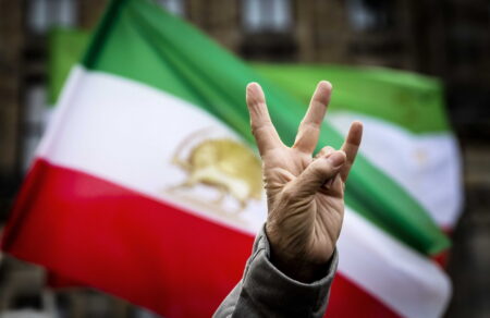 iran-ameiotes-oi-diadiloseis-exaplosi-stis-dytikes-eparchies-kai-nekroi-707831