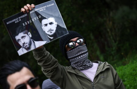 iran-ekatomvi-nekron-apeiles-ipa-gia-aeroporiki-epithesi-alla-kai-epafes-sto-paraskinio-711201