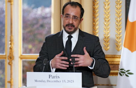 kypros-politikos-seismos-apo-ti-diarroi-vinteo-gia-mizes-sto-proedriko-sto-epikentro-o-nikos-christodoylidis-709649