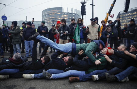 strasvoyrgo-maziki-diadilosi-agroton-exo-apo-to-eyrokoinovoylio-kata-tis-symfonias-ee-mercosur-713940