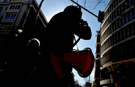 charis-tsiokas-i-koinoniki-pleiopsifia-echei-fotografisei-ti-diexodo-718412