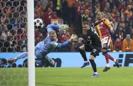 champions-league-playoffs-syntrivi-tis-gioyventoys-apo-ti-galata-provadisma-gia-real-ntortmoynt-kai-pari-725674