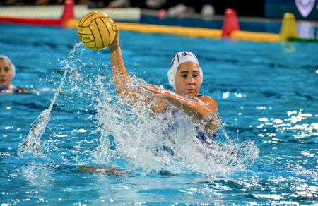 eyropaiko-polo-gynaikon-i-ellada-lygise-sta-penalti-12-11-apo-tin-oyggaria-kai-paei-gia-to-chalkino-719827