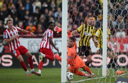 super-league-epivlitiki-aek-4-0-ton-panserraiko-evdomo-fetino-diplo-kai-en-anamoni-toy-ntermpi-721925