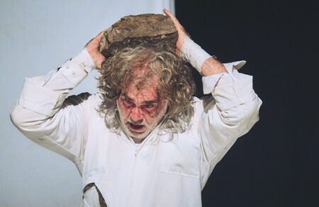 fanis-katechos-sto-tvxs-to-theatro-os-praxi-antistasis-725154