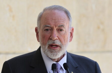 presvis-ipa-sto-israil-na-ta-paroyn-ola-araviki-orgi-gia-tis-diloseis-727557