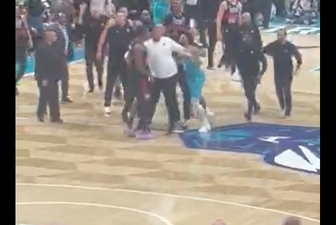 NBA / Άγριος καβγάς σε αγώνα – Τέσσερις αποβολές [Βίντεο]