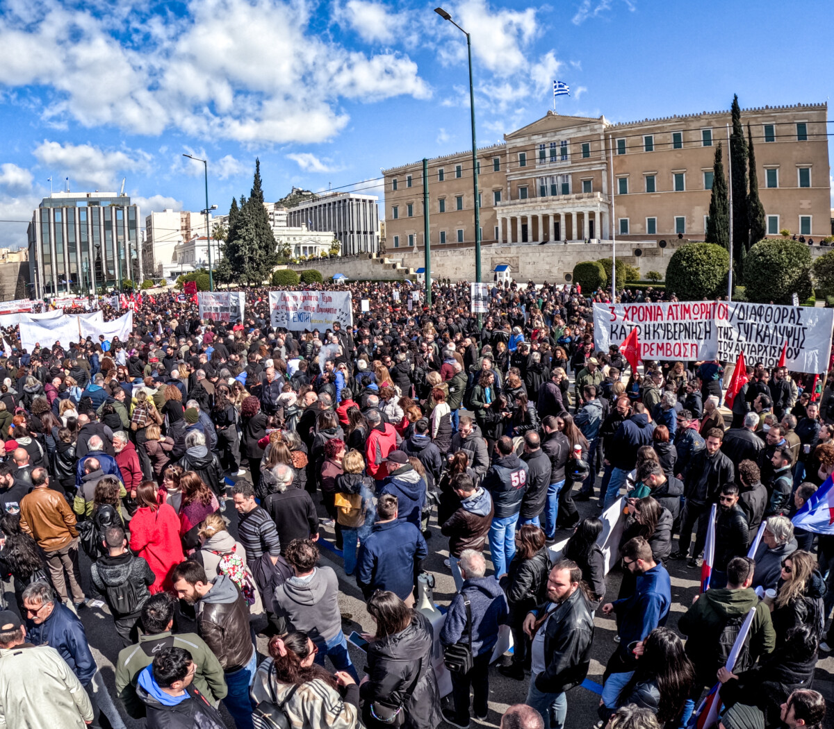 Δημογραφική κρίση: Πρόβλεψη για μεγάλη αύξηση του δείκτη γήρανσης ως το 2050 στην Ελλάδα