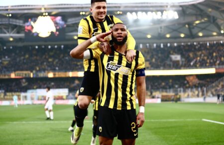super-league-i-aek-lygise-1-0-tin-axiomachi-larisa-kai-paramenei-stin-koryfi-733470