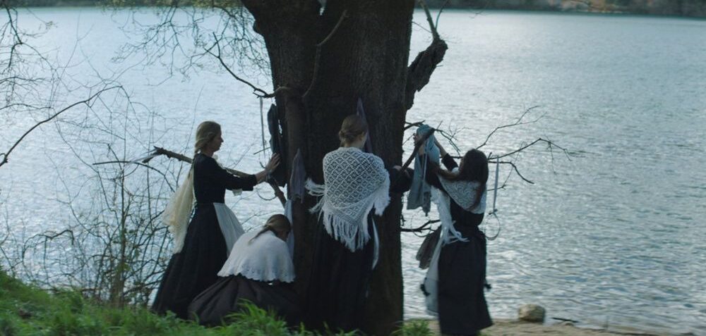 Βασίλης Μαζωμένος / Η απώλεια, η μνήμη, η αναμονή ζητούν χώρο κι όχι εξήγηση