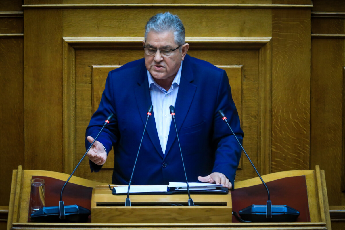 Κουτσούμπας / Η Ελλάδα εμπλέκεται ήδη στον πόλεμο – Drones που καταρρίφθηκαν στην Κύπρο είχαν κατεύθυνση τη Σούδα