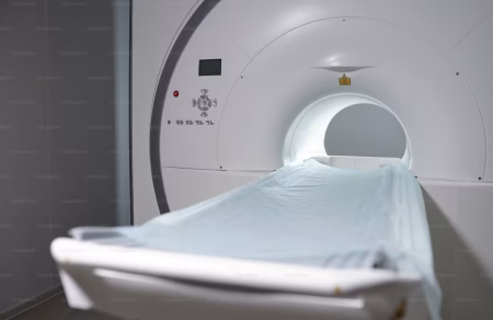 mesi-anatoli-pos-o-polemos-mporei-na-epireasei-tis-magnitikes-tomografies-741564