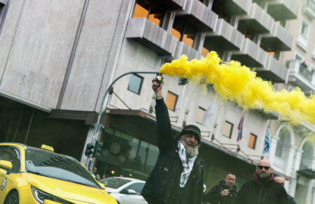 apergia-taxi-sti-voyli-me-synthimata-kai-kapnogona-oi-aytokinitistes-737535