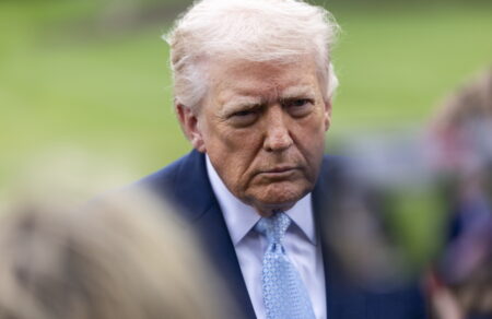 tramp-dekaimeri-paratasi-sto-telesigrafo-gia-ta-pligmata-se-iranikes-energeiakes-egkatastaseis-739692