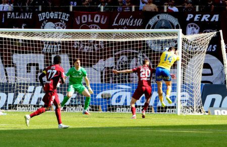 super-league-playouts-niki-toy-panaitolikoy-sti-larisa-apotelesmata-kai-vathmologia-meta-ti-2i-agonistiki-747973