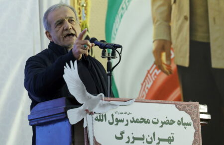 epistoli-iranoy-proedroy-pros-ton-amerikaniko-lao-h-eikona-toy-iran-os-apeili-einai-kataskeyasmeni-744571