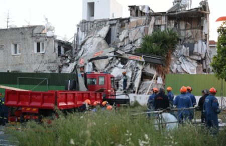 kypros-dyo-oi-nekroi-apo-tin-katarreysi-polykatoikias-synechizontai-oi-ereynes-749118