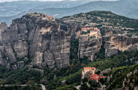 meteora-mia-gynaika-nekri-meta-apo-ptosi-747203