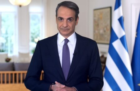 kyriakos-mitsotakis-ta-8-metra-poy-anakoinose-aforoyn-syntaxioychoys-agrotes-enoikiastes-goneis-kai-ofeiletes-746548