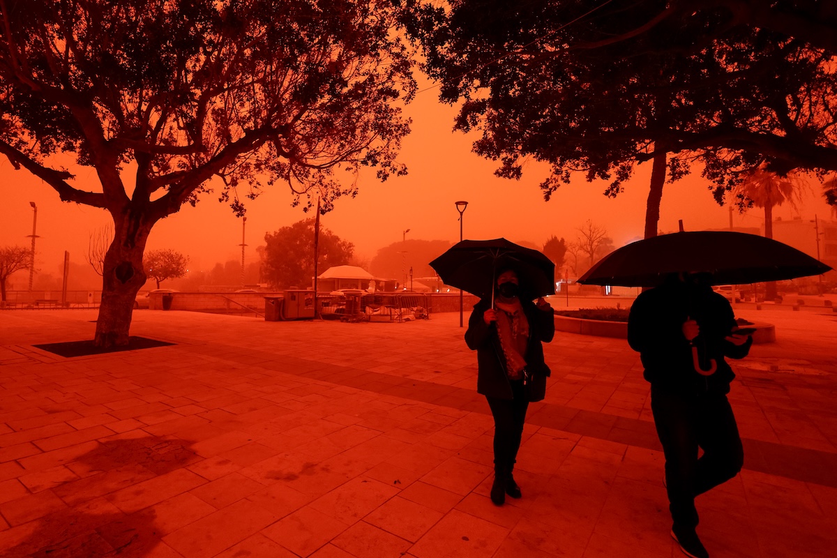 Αφρικανική σκόνη πάνω απο τη πόλη στο Ηράκλειο Κρήτης. Τετάρτη 1 Απριλίου 2026. (ΣΤΕΦΑΝΟΣ ΡΑΠΑΝΗΣ/EUROKINISSI)