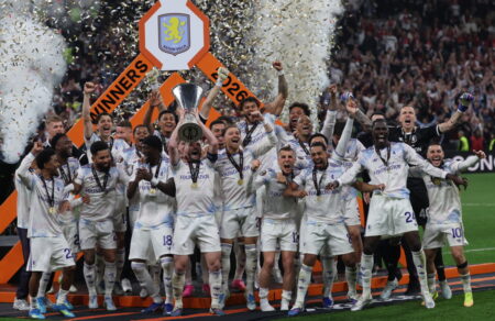 europa-league-telikos-i-aston-vila-thriamveytria-3-0-epi-tis-fraimpoyrgk-eyropaikos-titlos-meta-apo-44-chronia-766370