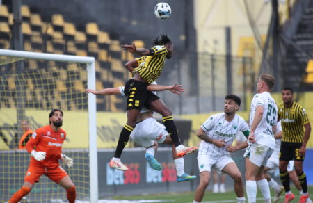 super-league-stin-pempti-thesi-o-aris-meta-to-telos-ton-playoffs-5-8-765064