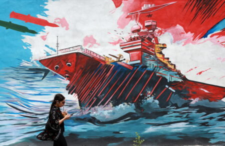iran-apeilei-me-olometopi-stratiotiki-drasi-sta-stena-toy-ormoyz-ean-apotychei-i-diplomatia-me-tis-ipa-759261
