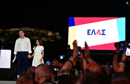 elas-o-tsipras-richnei-xana-dichtya-sto-36-kai-anoigei-metopo-me-to-pasok-768783