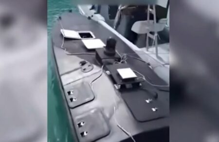 leykada-sto-mikroskopio-toy-polemikoy-naytikoy-to-thalassio-drone-me-ta-100-kila-ekriktkon-761645