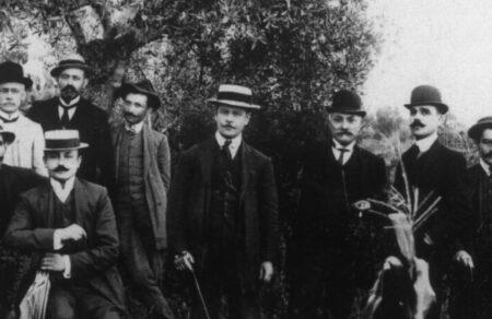 apo-ton-peiraia-toy-1931-stin-epomeni-genia-770140