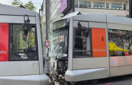 germania-metopiki-sygkroysi-dyo-tram-pano-apo-50-traymaties-767427