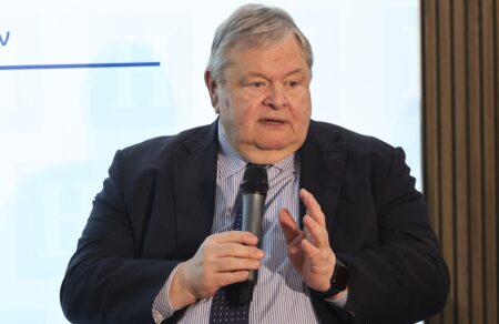 venizelos-gia-ypoklopes-sfodres-aichmes-gia-ti-diacheirisi-tis-ypothesis-stoicheiothetise-zitima-exairesis-toy-k-tzavella-apo-tin-ekdikasi-761428