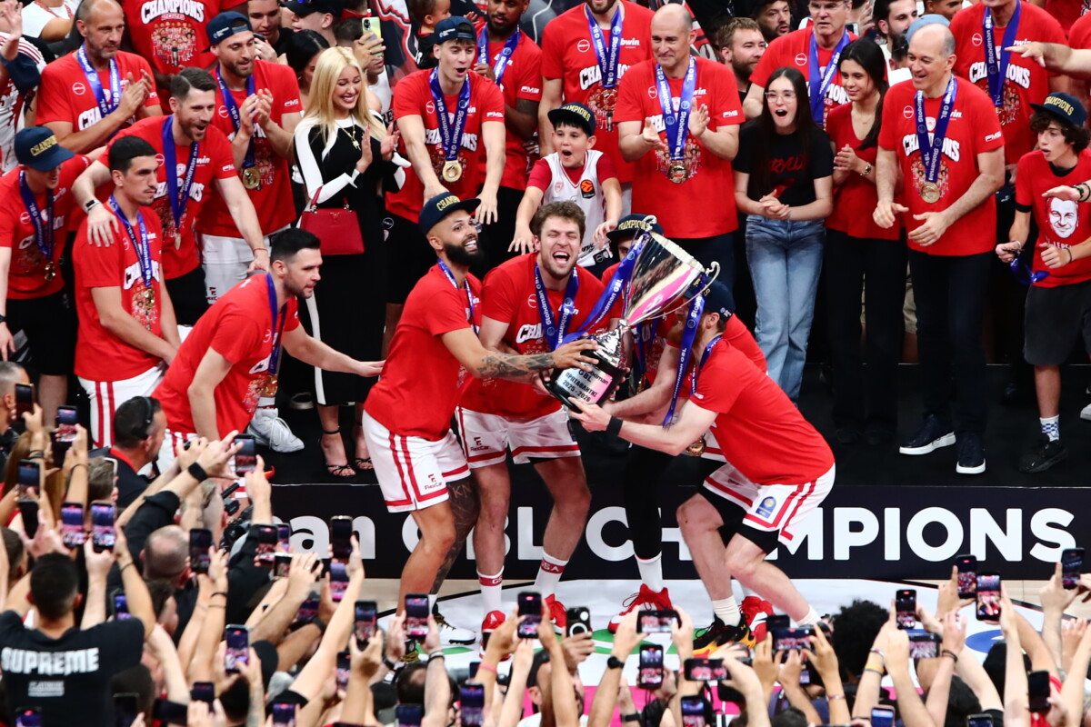 BASKET LEAGUE 2025-2026 / ΑΠΟΝΟΜΗ ΤΟΥ ΠΡΩΤΑΘΛΗΜΑΤΟΣ ΣΤΟΝ ΟΛΥΜΠΙΑΚΟ ΚΑΙ ΠΑΝΗΓΥΡΙΣΜΟΙ ΣΤΑ ΑΠΟΔΥΤΗΡΙΑ.(ΑΡΓΥΡΩ ΑΝΑΣΤΑΣΙΟΥ / EUROKINISSI)