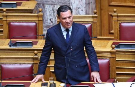 zacharias-kesses-adonis-georgiadis-elleipsi-tharroys-kai-prokliseis-777610