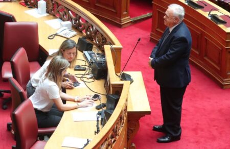 giannis-dragasakis-orkistike-voyleytis-kai-amesos-meta-anakoinose-tin-anexartitopoiisi-toy-773840