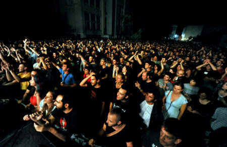 festival-anaireseis-syzitiseis-synaylies-kai-ekdiloseis-sto-parko-tis-akadimias-platonos-774754