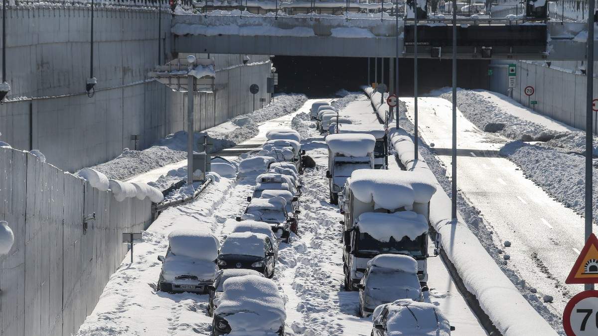 Eγκλωβισμός στην Αττική Οδό / Ένοχα τρία στελέχη της εταιρείας «Αττικές Διαδρομές»