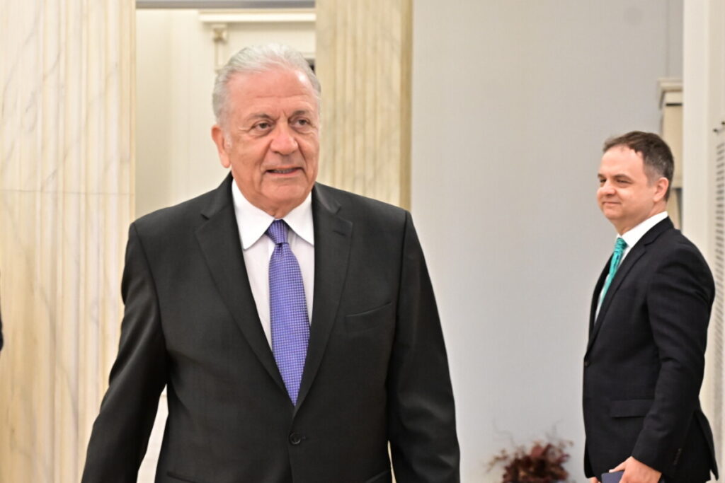 Αβραμόπουλος – Qatargate / Στη Βουλή το αίτημα για άρση της ασυλίας του – Τα αδικήματα και τα επόμενα βήματα