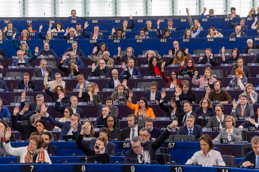 Μεταλλαγμένα στην ΕΕ / Σφοδρές αντιδράσεις για το νέο πλαίσιο και τους κινδύνους