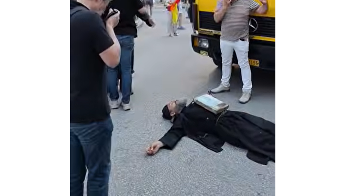Θεσσαλονίκη / Ο «ιερέας» που διέκοψε το Pride φωνάζοντας «Μετανοείτε» είχε ποινικό παρελθόν