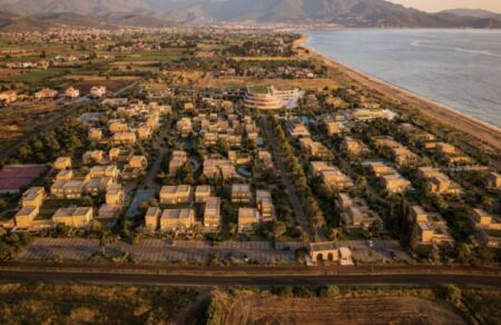 kalamata-sfodres-antidraseis-gia-ependysi-israilinon-symferonton-se-paraliako-metopo-sygkriseis-me-tin-alvania-772950