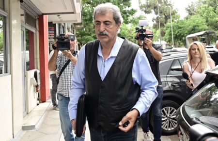 polakis-i-adraneia-odigise-ton-syriza-se-chamila-pososta-diafonia-me-tin-eisigisi-famelloy-772535